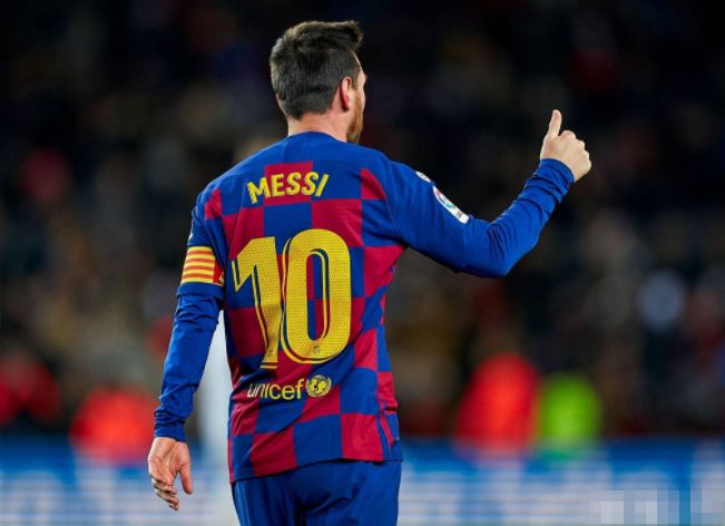  梅西任意球破门创个人联赛纪录  